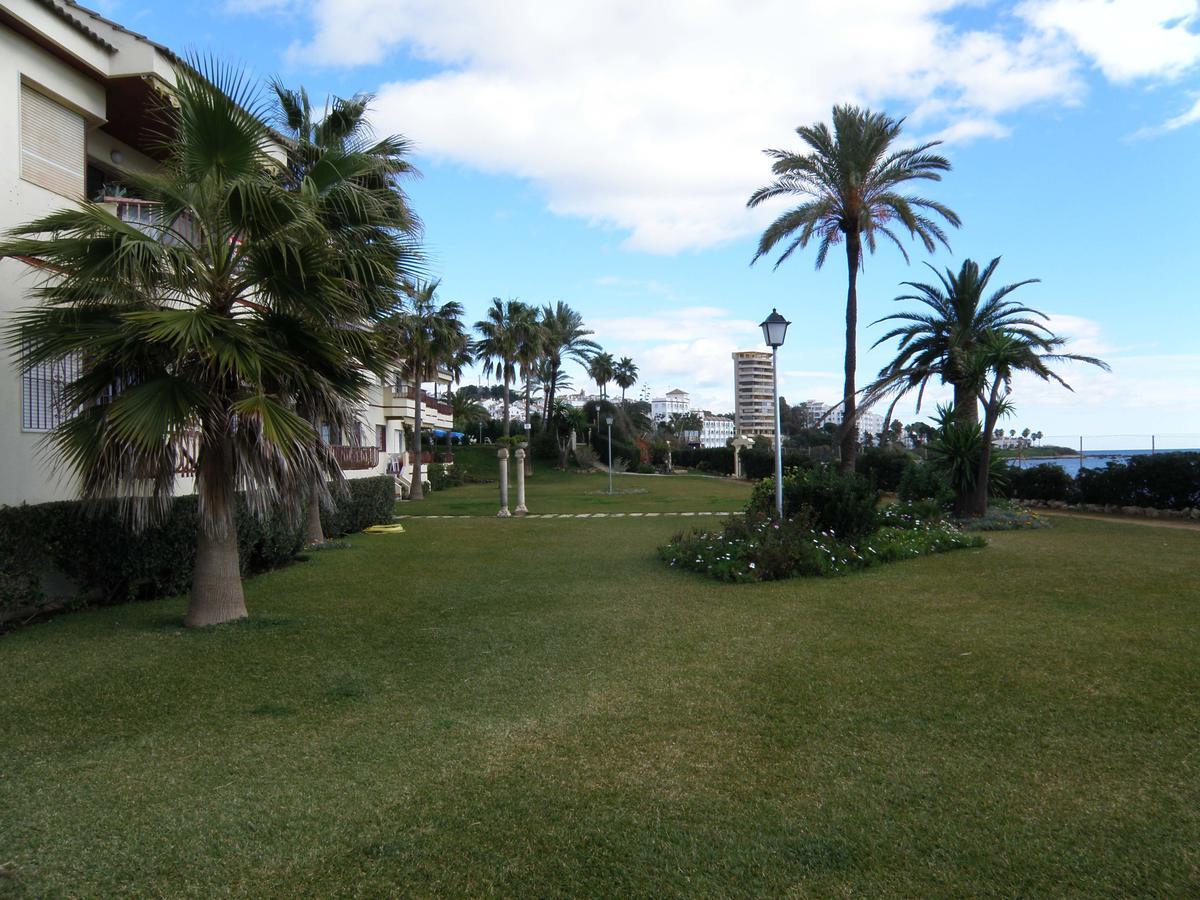 Apartamento en la playa Apartamento Mijas Costa Exterior foto