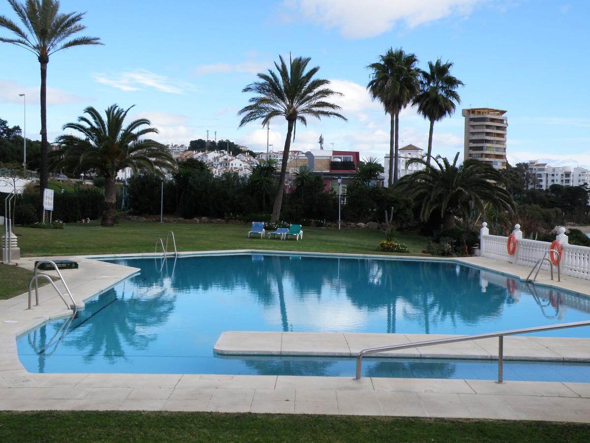 Apartamento en la playa Apartamento Mijas Costa Exterior foto