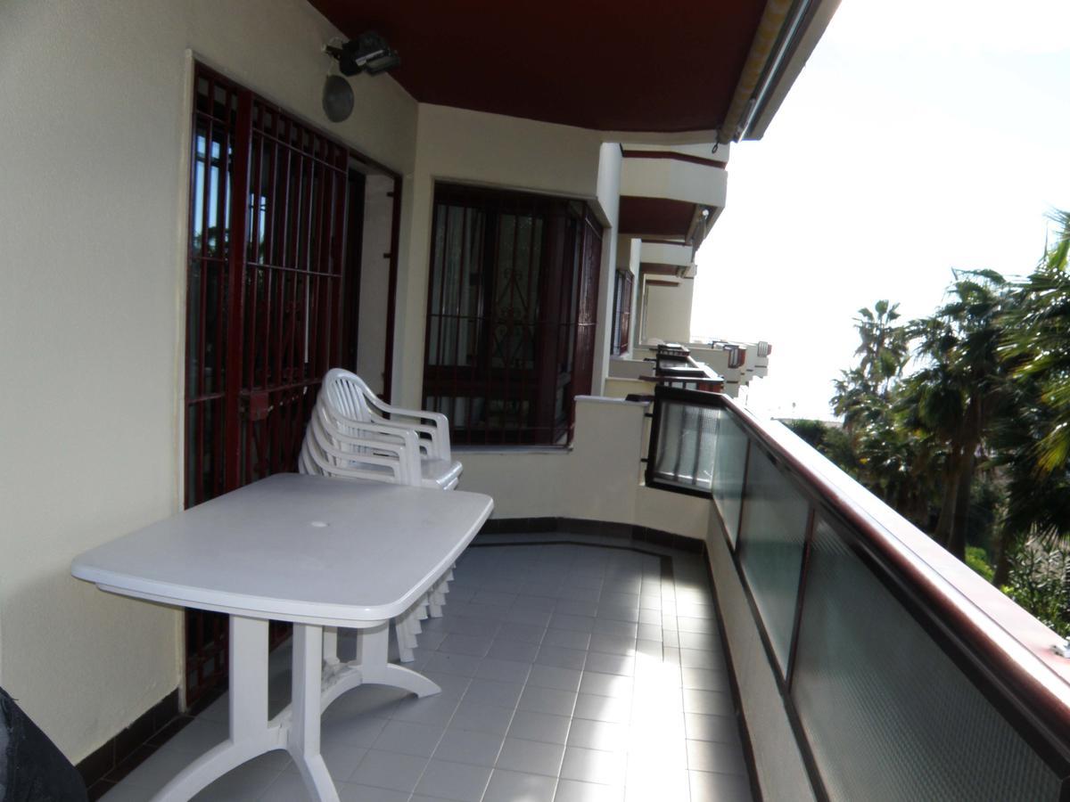 Apartamento en la playa Apartamento Mijas Costa Exterior foto