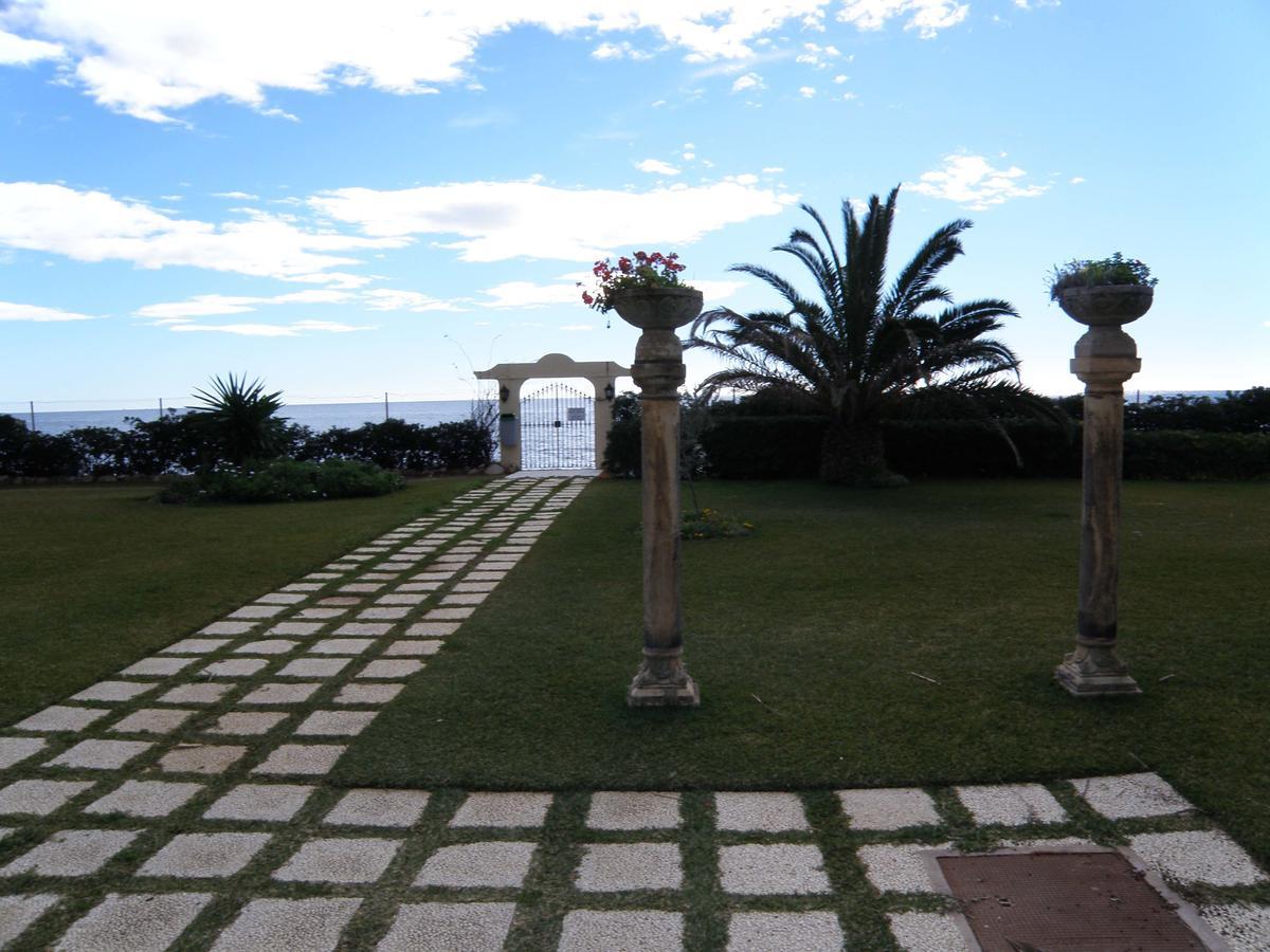 Apartamento en la playa Apartamento Mijas Costa Exterior foto